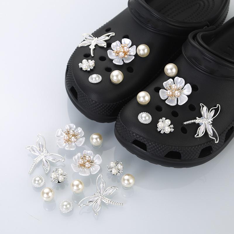 Luxury Crystal Sliver Dragonfly Shoes Charms Set Summer 2026 White Flower Pearl Clogs Accessories DIY Woman's Shoes Decorations