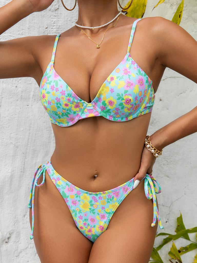 Summer new floral bikini swimsuit for women, European and American sexy gathering split swimsuit for women