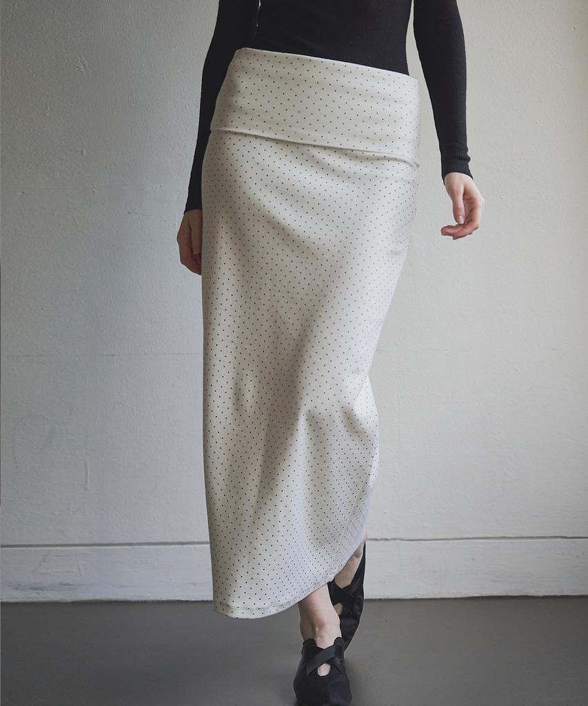 Iteoneolmomeonteu Warm Dot Peach Maxi Skirt_White