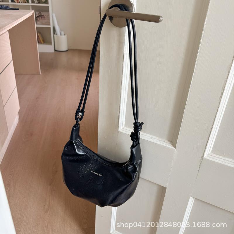 

Корейская версия нишевый дизайн сумка-пельмень женская сумка 2025 новая мода повседневная сумка-круассан универсальная наплечная сумка-мессенджер