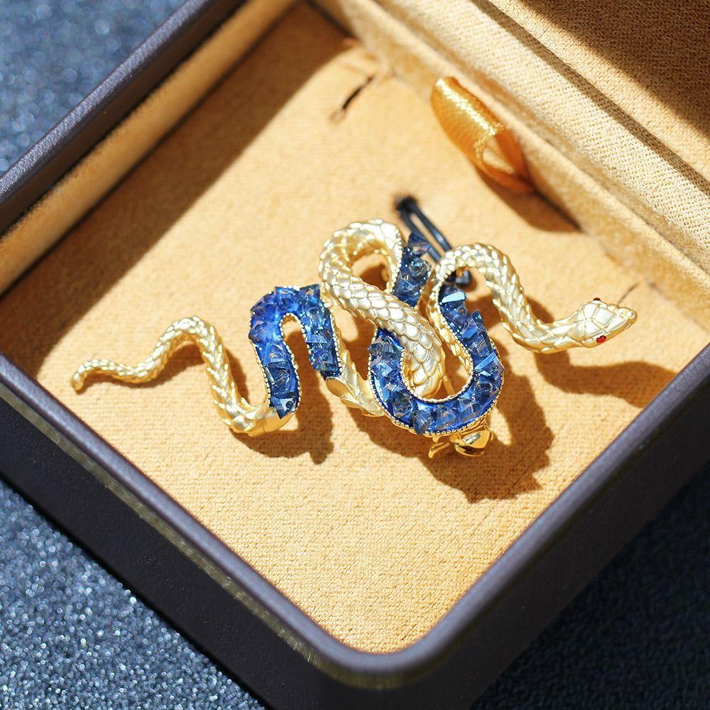 Sparkling Rhinestone Animal Collar Pins Minimalist Snake Lapel Pin Snake New Year