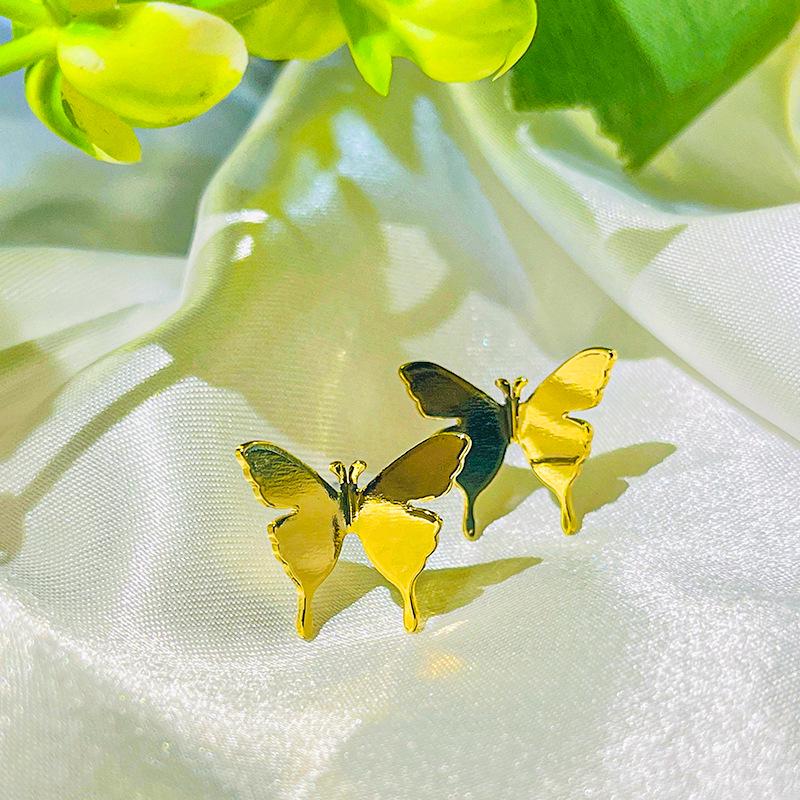 "Elegante Butterfly 18K gullbelagte øredobber: Elegante, minimalistiske og trendy ørepropper"