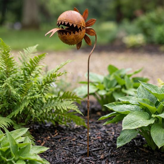Carnivorous Plant Garden Stake, Large Metal Flytrap Plant Sculpture, Rusty Insectivorous Plant Ornament, Outdoor Decoration for Yard Patio Lawn