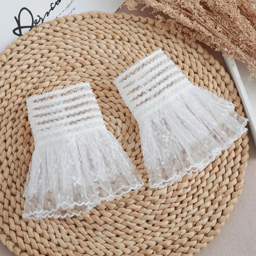 Women Detachable Sleeve Fake Cuffs Female Lace Thin Pleated Flare Sleeve False Cuffs Ruffles Wristband Decorative Accessory