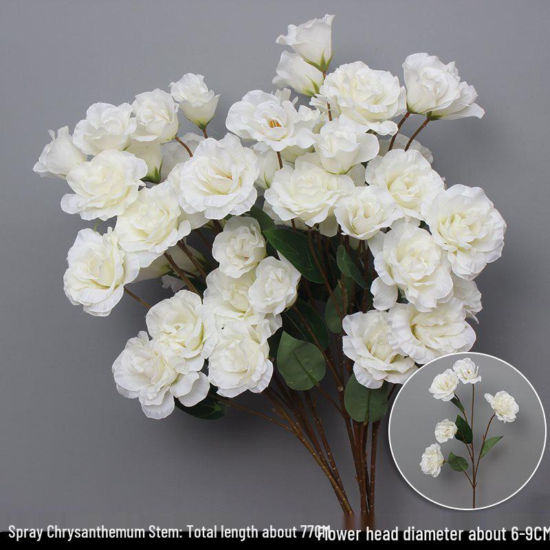 Weiße Blumendekoration für Hochzeiten Künstliche Straußornamente und Bogen-Requisiten