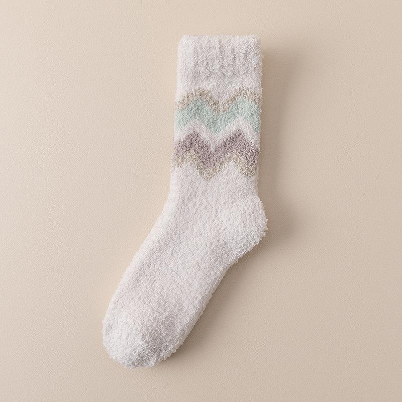Female Autumn and Winter Thickened Warm Stripe Absorbs Perspiration Home Floor In Tube Socks