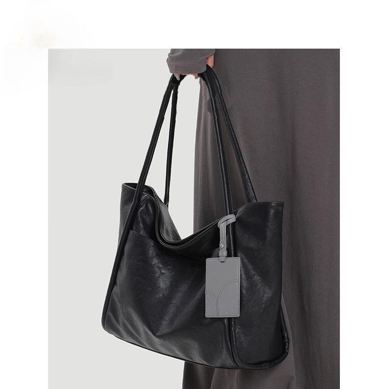 New Arrival Women Niche Design Large Capacity Tote Bag Premium Texture Top Handle Commuter Shoulder Bag for Ladies чёрный