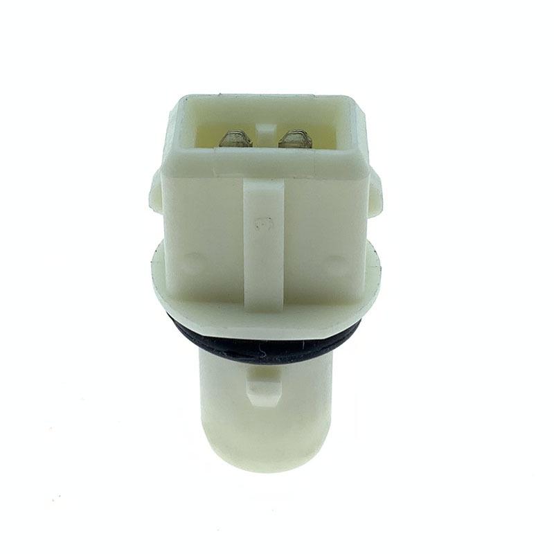 

F8RZ13K371AA Ford F250/F350 Side Marker Light Bulb Socket Connector Accessory.