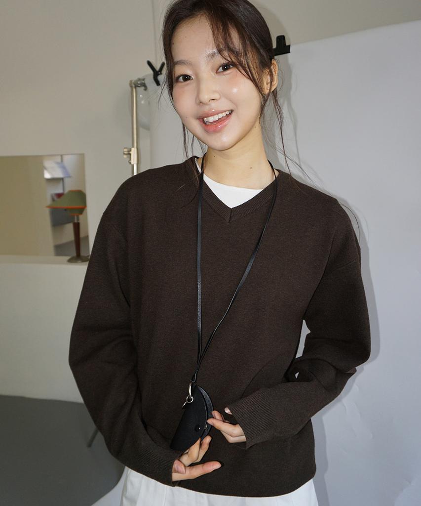 MOOD INSIDE WOMAN (Woman) Essential Mood V-Neck Knit_Navy