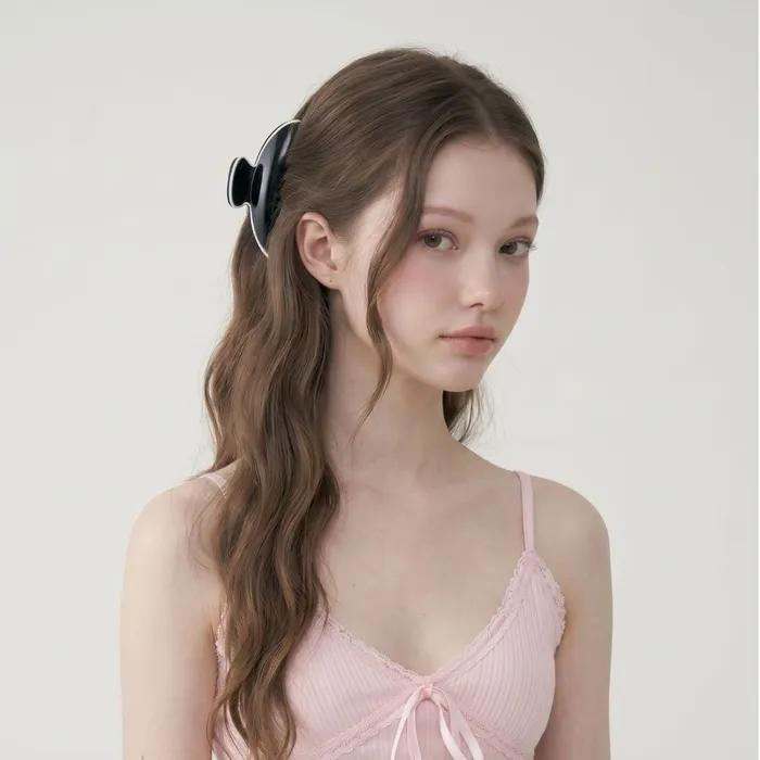 Ivory Lune Hair Claw