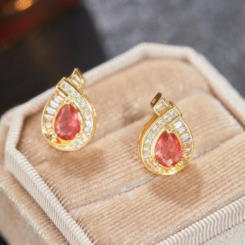 Europäische und Amerikanische Vintage Damen Wunderschöne Elegante Inlaid Funkelnde Zirkon Ohrringe Party Accessoires Täglicher Schmuck