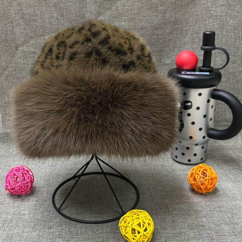 2024 Women's Retro Leopard Print Plush Hat – Warm, Thick, Cold-Proof, Slimming Face and Ear Protection for Autumn and Winter.