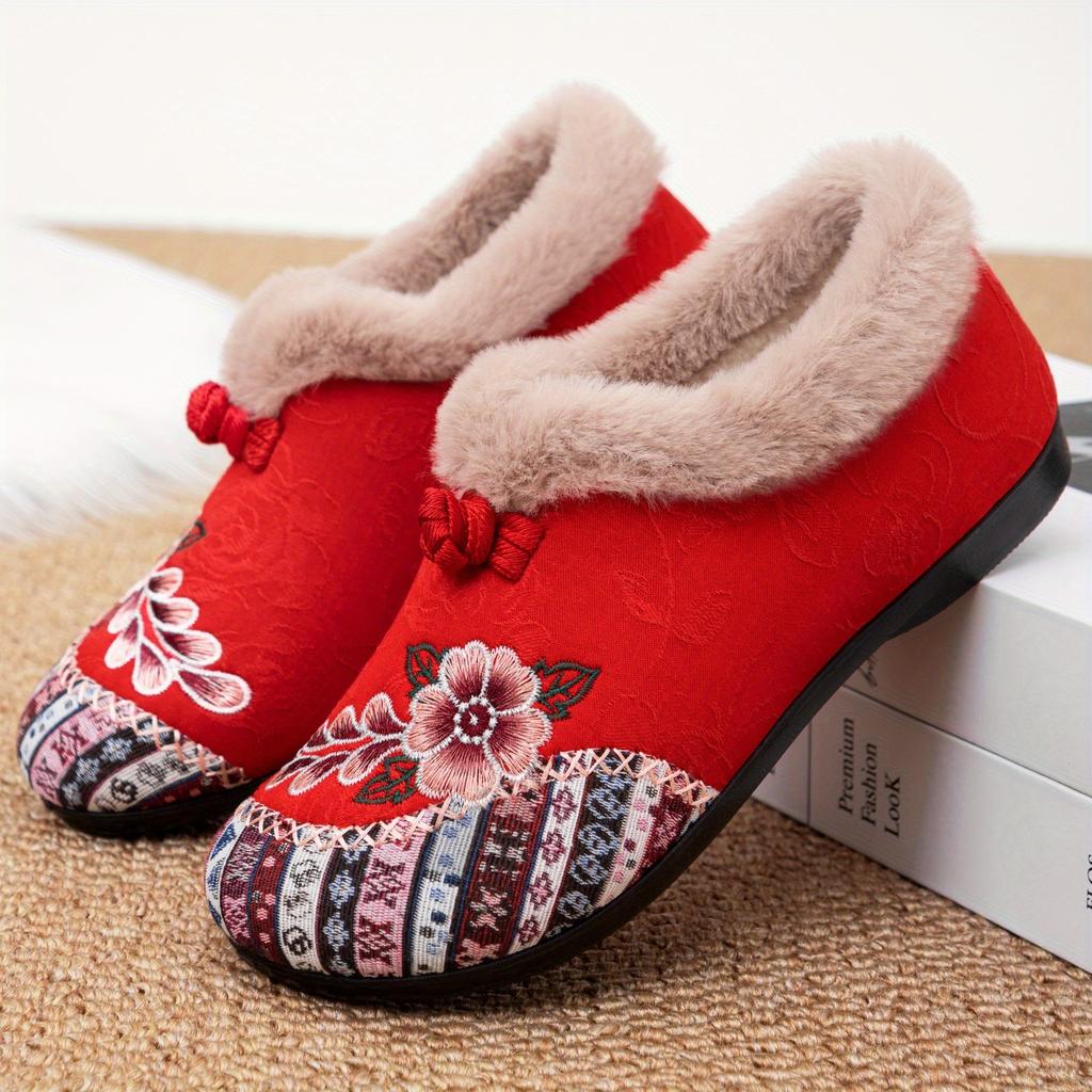 Women's Plush Winter Slippers with Floral Lace-Like Pink & White Pattern - Cozy House Shoes, Plush & Sole, Soft Fabric Upper for Indoor - Warm Booties