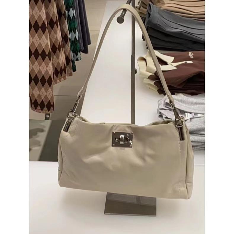 Niche High-end Shoulder Bag for Women New Fashion Commuter Armpit Bag Soft Leather Texture Fashionable Handbag for Women