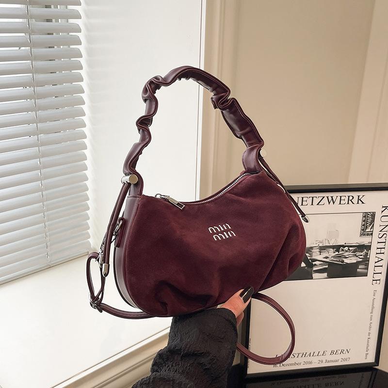 

Niche design Korean version of simple temperament dumpling bag 2025 autumn and winter new trend messenger bag fashion shoulder bag бордовый