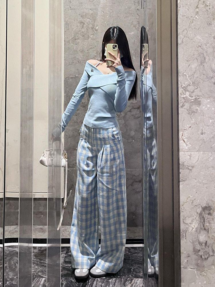 French Slim Fit Off-Shoulder Sweater: Solid Color, Irregular Knit Design for Women - Autumn/Winter Collection