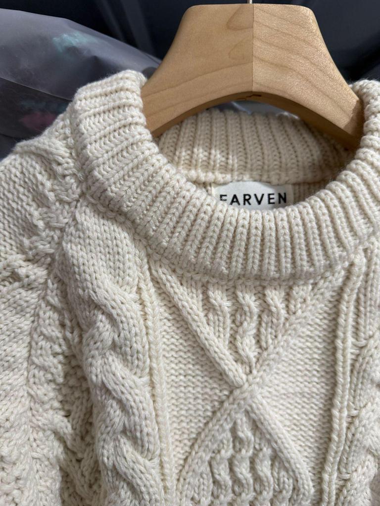 Women's Korean Niche Cozy Autumn/Winter Cable Knit Round Neck Loose Pullover Sweater