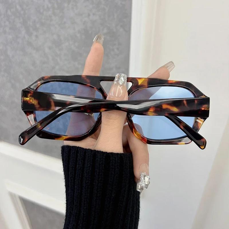 Neue quadratische Sonnenbrillen Damen Marken-Designer Mode Leopardenrahmen Sonnenbrillen Damen Vintage Outdoor-Schutz