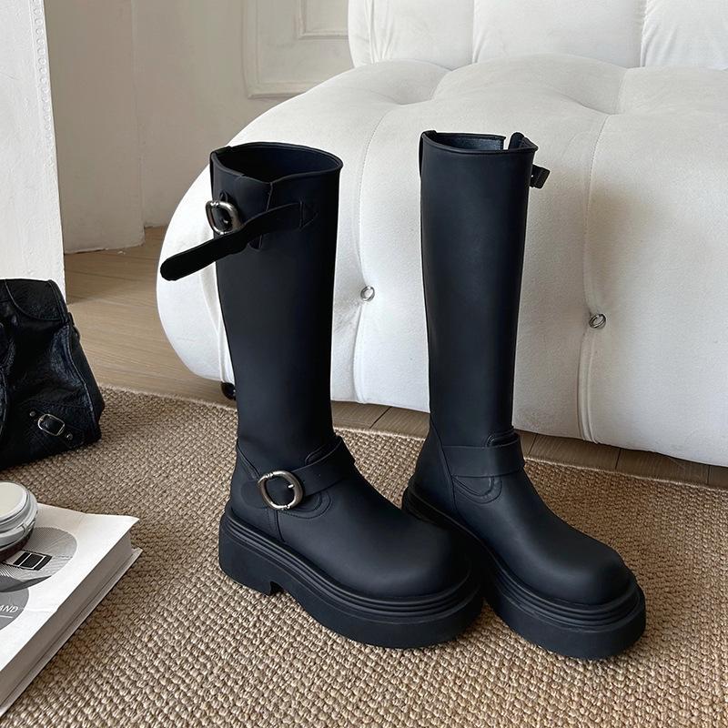 

Belt buckle boots for women, small people grow taller and look thinner, but knee boots, tall rain boots, knight boots. 40