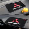 PVC Auto Armaturenbrett Anti-Rutsch-Matte Handyhalterung Anti-Rutsch-Matte Klebepads Für Lancer 9 10 Outlander Pajero Asx L200 Colt