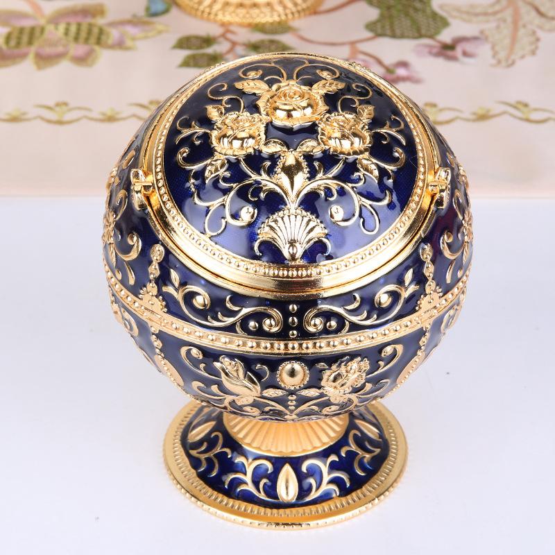 Multifunctional creative ashtray with lid European ashtray living room metal living room KTV office home with lid