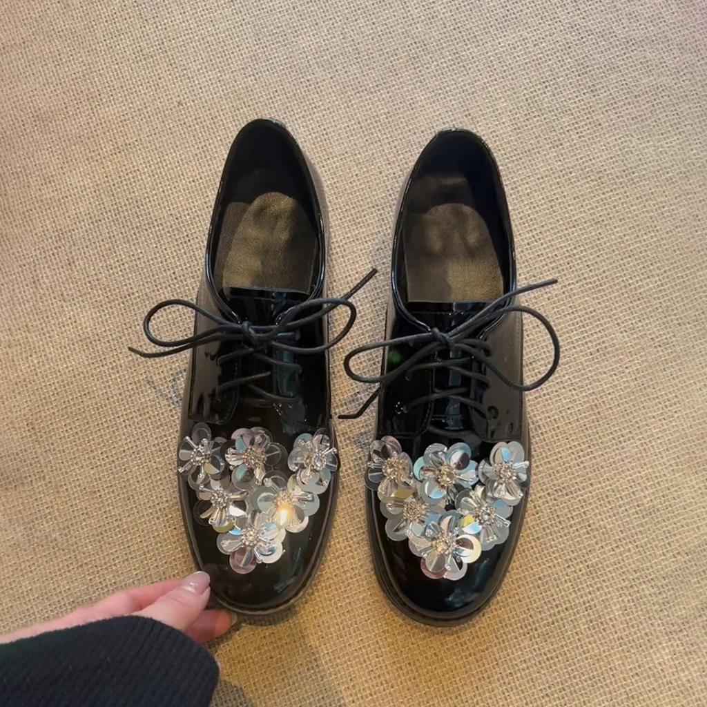 Silvers Flowers Bling Bling Women Ballet Shoes Round Toe Hollow Flats Casual Shoes Women's Summer Mary Jane Sneakers