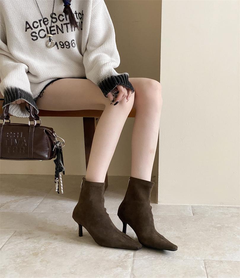 

Темпераментные замшевые короткие ботильоны на высоком каблуке с острым носком женская обувь 2025 новая осень-зима на тонком каблуке корейские маленькие ботильоны 39 хаки