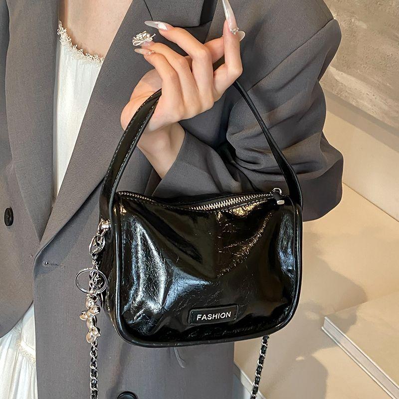 

Супер Популярная Маленькая Сумка Женская 2025 Новая Весна/Лето Женская Мода Популярная Цепочка Сумка Мессенджер Универсальная Портативная Квадратная Сумка Слинг Black