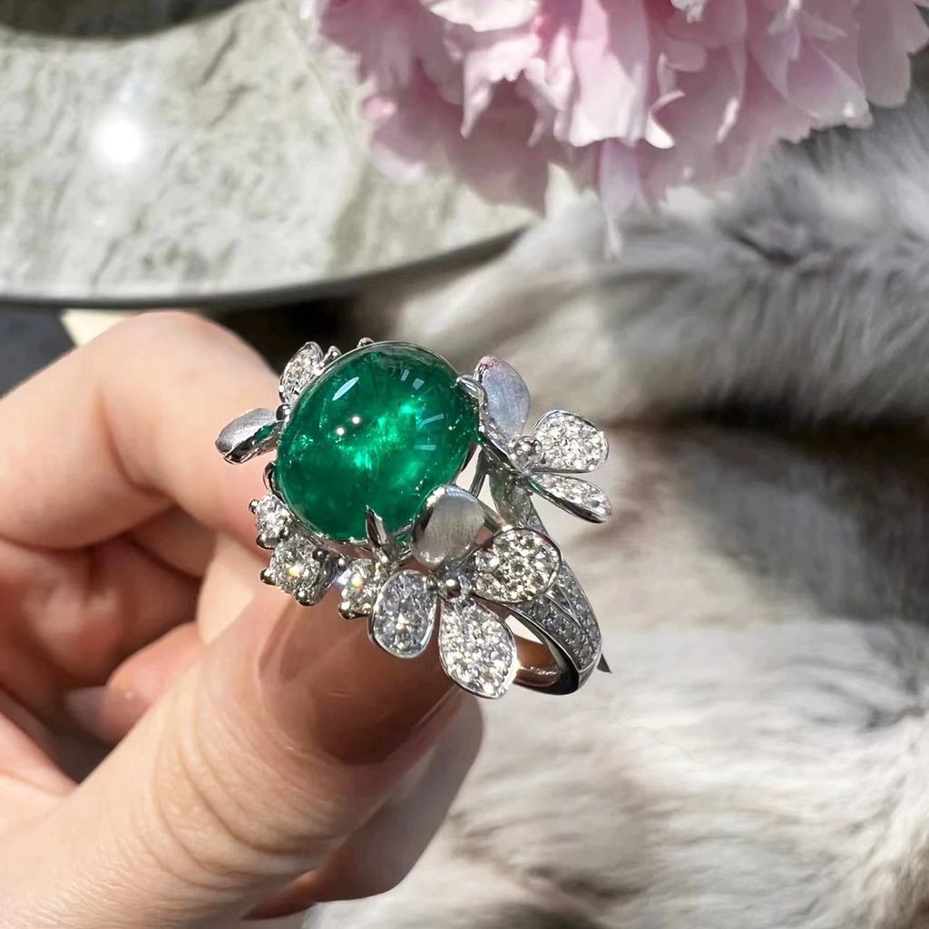 Luxury Oval Green Zircon Ring Vintage Emerald Inlaid Sterling Silver Flower Rings for Women Temperament Wedding