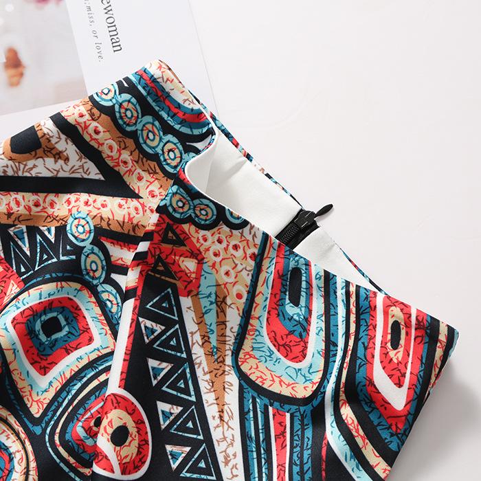 Digital Print Women's Pencil Skirt - Hip-Hugging, Half-Length