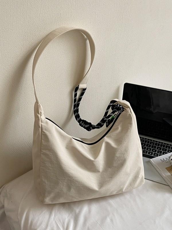 Cat Style Tote Bag For Women With Cotton Material And Zipper Closure For Daily Use