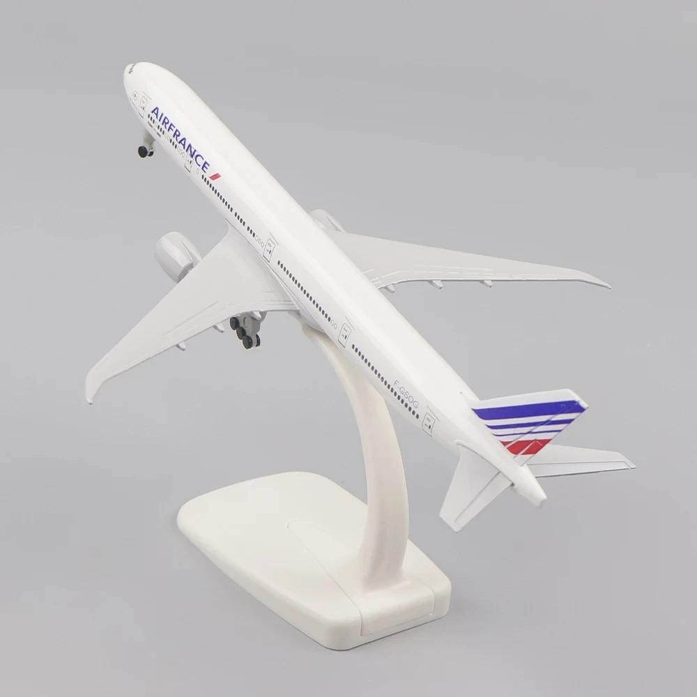20cm B777 Aircraft Diecast 777 Air France Airliner Model Simulation Alloy Toys and Ornaments Crafts Gifts Collectible