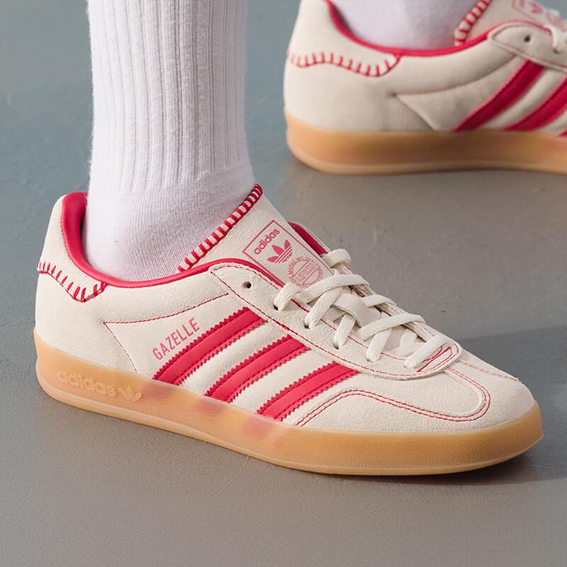 Adidas Women s Gazelle Low-Top Lifestyle Shoes 37