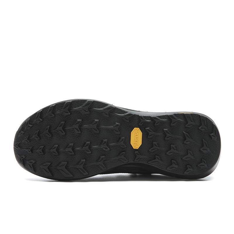 FILA WOLF 3 Low top Outdoor Shoes Women's Black A12W611223FBK