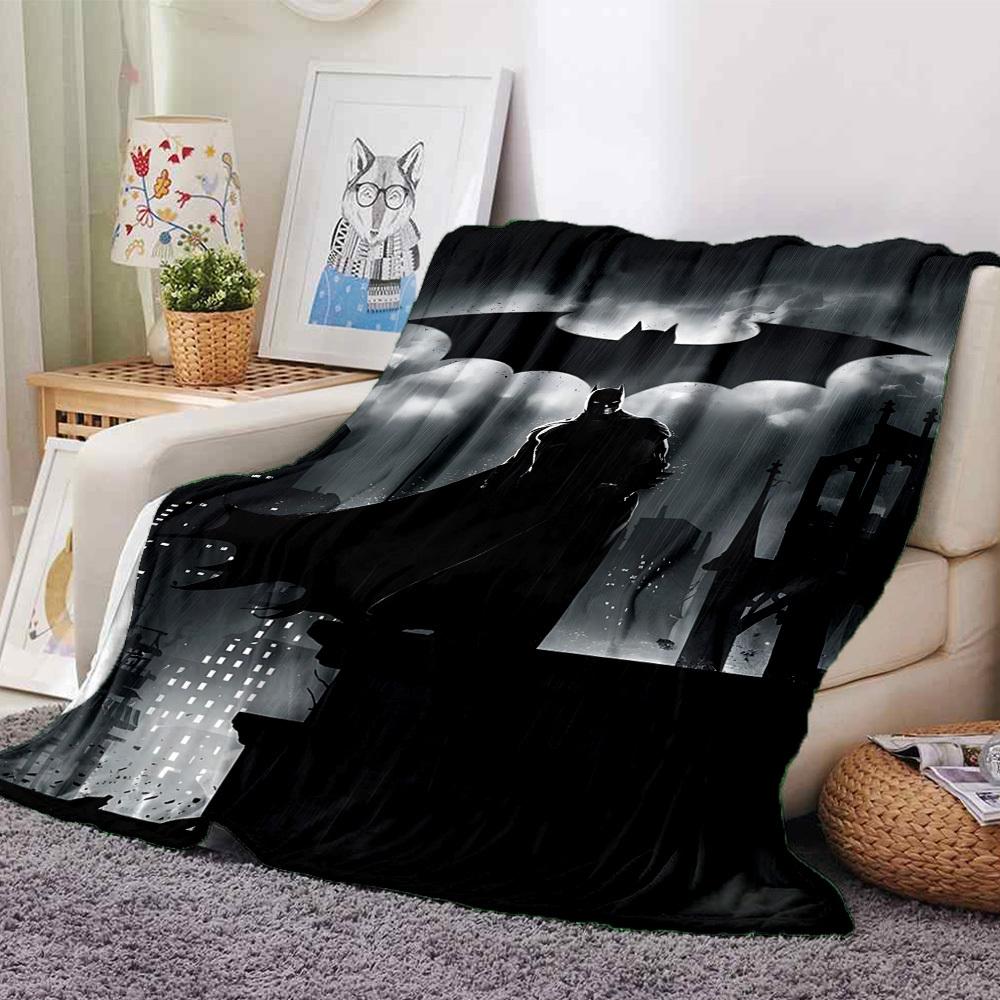 

1pc Batman Cityscape Flannel Blanket Soft Warm Throw for Home, Office, Travel, All-Season Cozy Bedding GiftL1229 80cmx120cm(31inx47in)