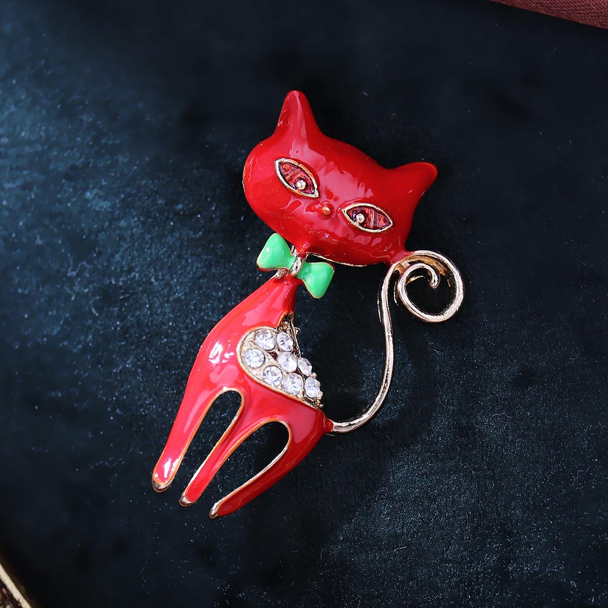 

Милая брошь в виде кошки для женщин с высоким чувством индивидуальности, капающее масло для котенка, корсаж, аксессуары для костюма