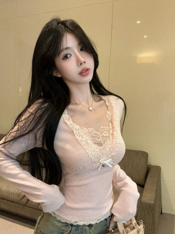 Women's Spring Ballet Style Lace Trim V-Neck Stretch Long-Sleeve Base Layer Top - Sweet & Slimming