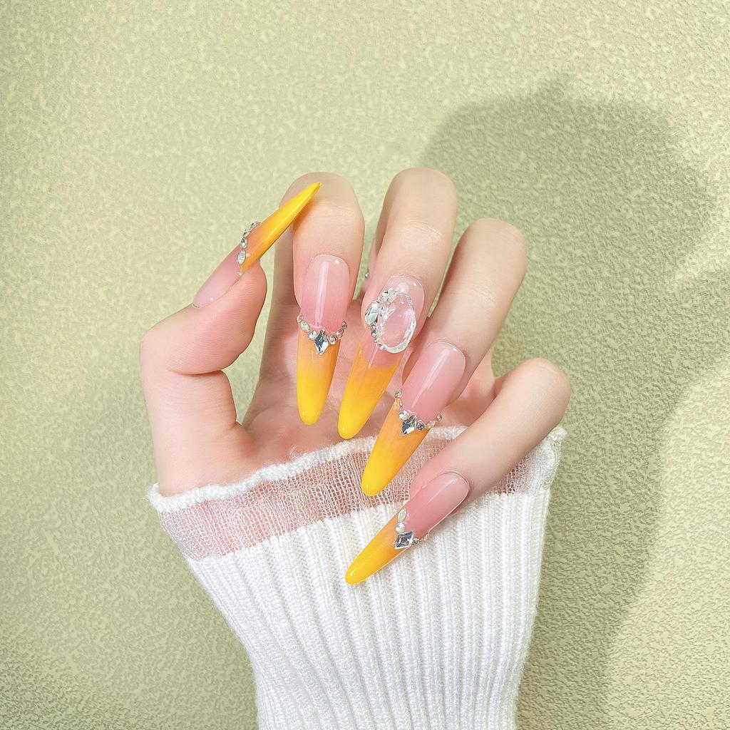 Nude Gradient Diamond Inlaid Press-On Nails – Trendy, Eye-Catching, and Unique Design