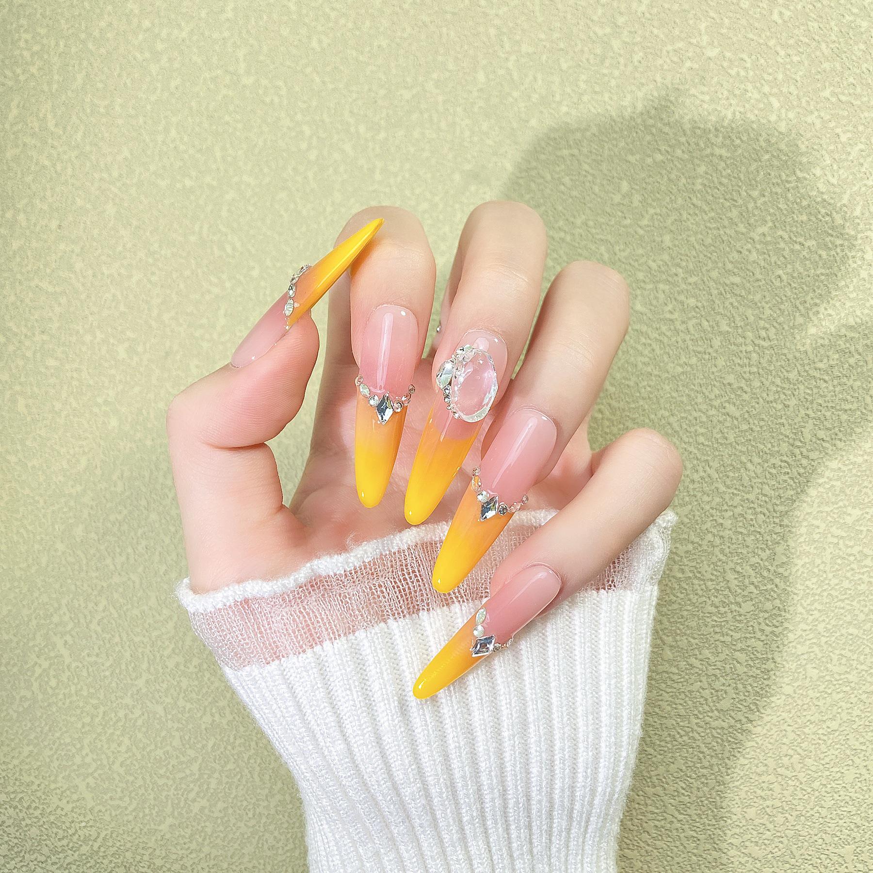 Nude Gradient Diamond Inlaid Press-On Nails – Trendy, Eye-Catching, and Unique Design