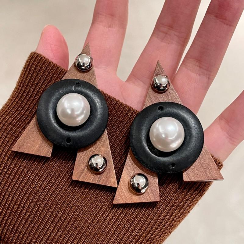 Modne kolczyki wiszące dla damskiej biżuterii