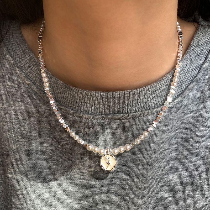 

Small Pieces of Silver Rose Pearl Necklace for Women Summer Ornament Accessible Luxury Fancy 2025 New Arrival Necklace Clavicle Chain A [total length of about 40+5cm]]