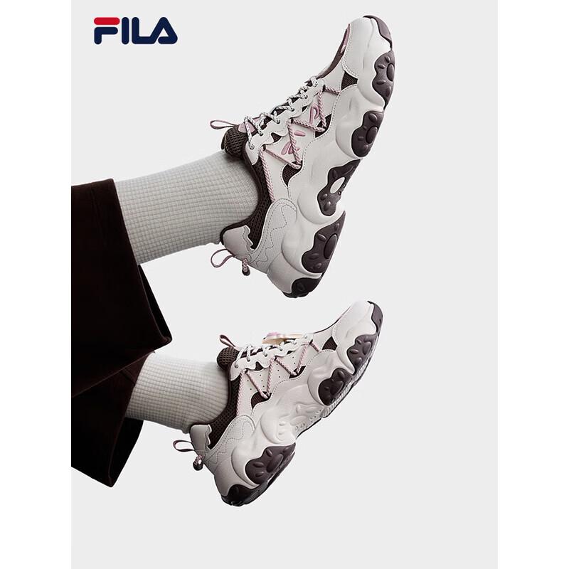 

FILA Women s Cat Claw 6 Ice Cream Chunky Sneakers US 8