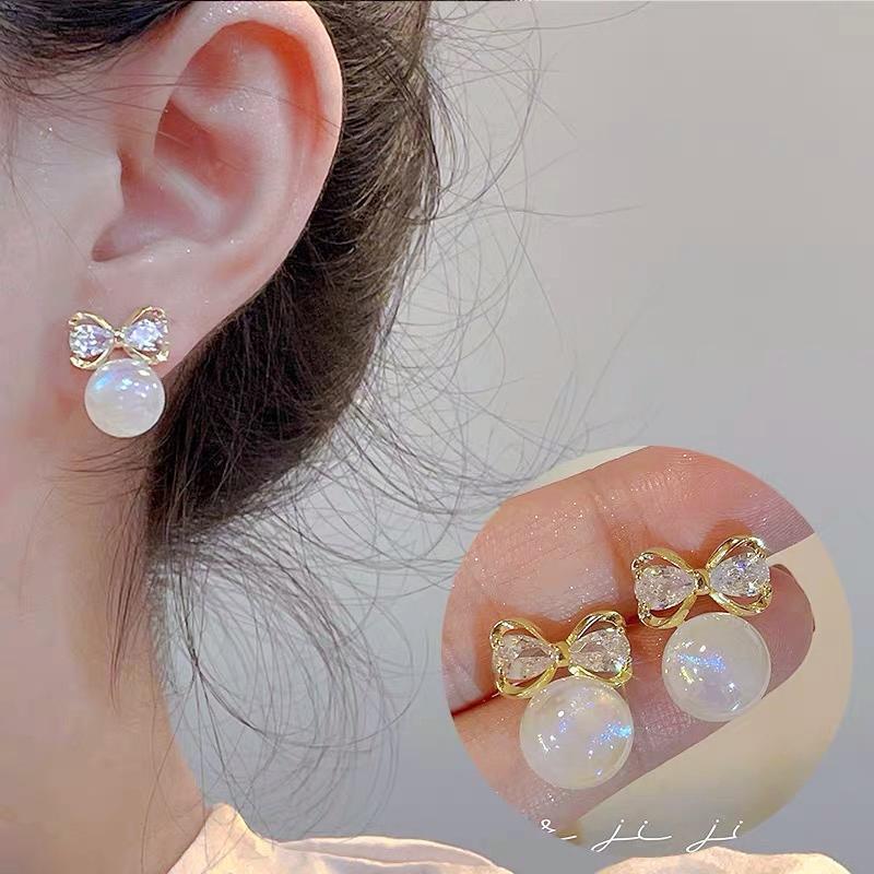 Princess Stylish Mermaid Pearl Earrings Sparkling Zircon Stones Fashionable And Delicate White Color