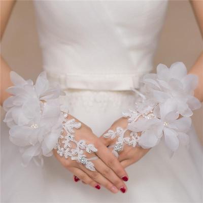 Guanti da sposa ricamati senza dita per celebrazione nuziale - Design floreale rosso e bianco