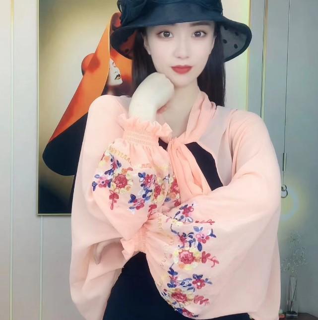 2025 Summer Fashion Embroidered Ice Silk Chiffon Long Sleeve Sun Protection Shawl for Driving and Air-Conditioned Rooms