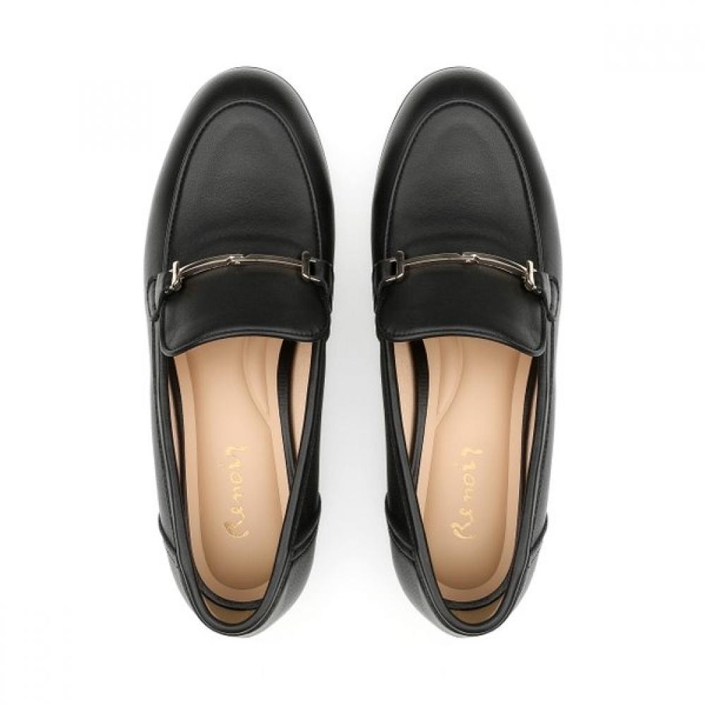 Kumkang Women Simple Metal Point Loafer Renpuc6228g1