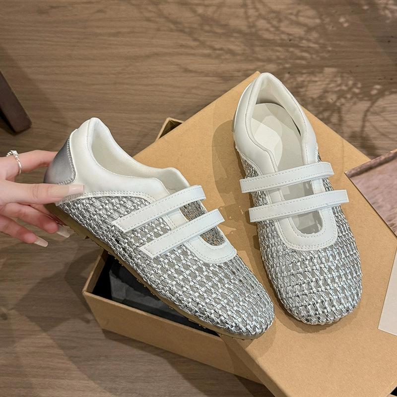 

Leather mesh white shoes women s 2025 spring new round head breathable board shoes platform casual sports moral training shoes 40 серебряный