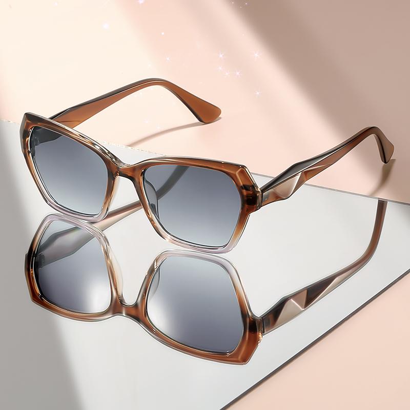 New high-end, classic and simple sunglasses for daily wear and street photography decoration