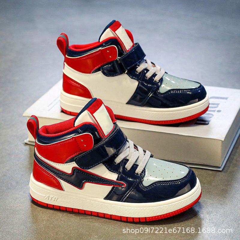 

Boys shoes spring and autumn 2025 new children s sports shoes breathable leather surface girls fashion board shoes trendy and lightweight 26 inner length 17cm