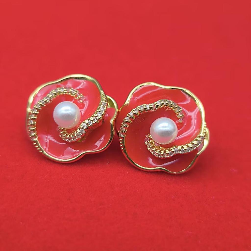 Women's Retro Pearl Flower Earrings - French Oil Painting Style, Versatile and Elegant for Daily Wear